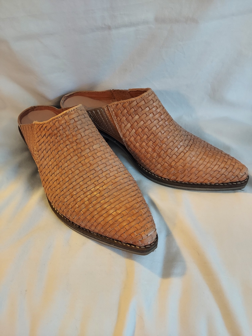 Roan by Bed Stu Vita Woven Leather Mules Pointed Toe Pecan Tan 8.5